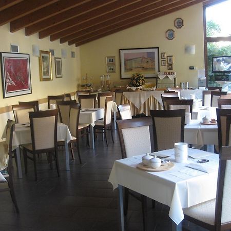 Albergo Giardino Sannazzaro de' Burgondi Luaran gambar