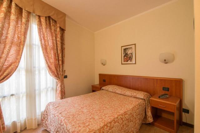 Albergo Giardino Sannazzaro de' Burgondi Luaran gambar
