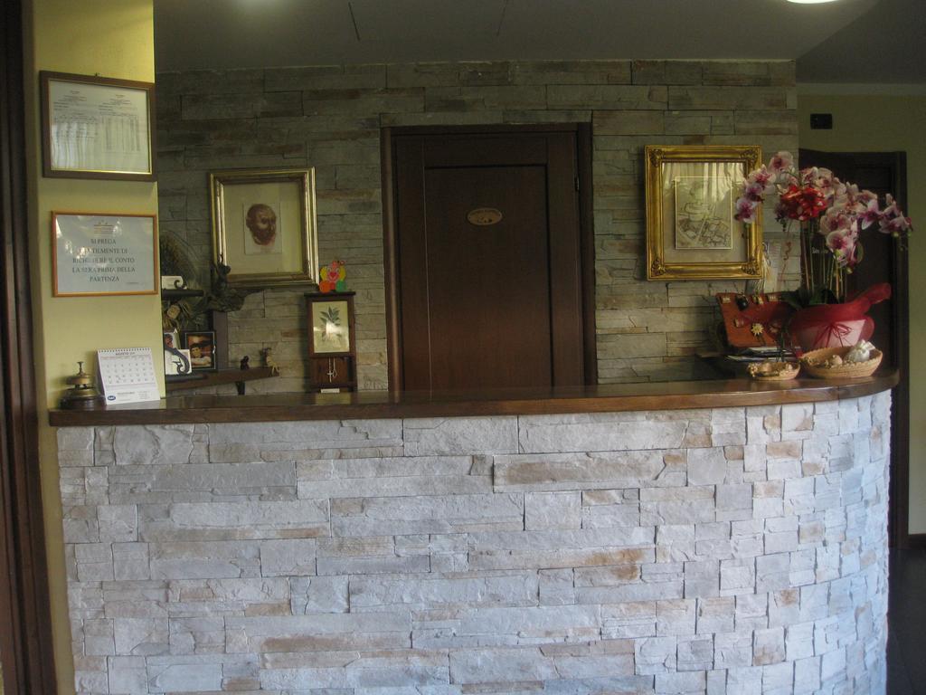 Albergo Giardino Sannazzaro de' Burgondi Luaran gambar
