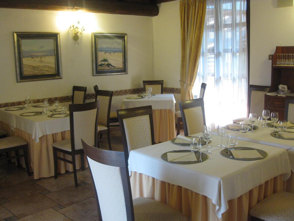 Albergo Giardino Sannazzaro de' Burgondi Luaran gambar