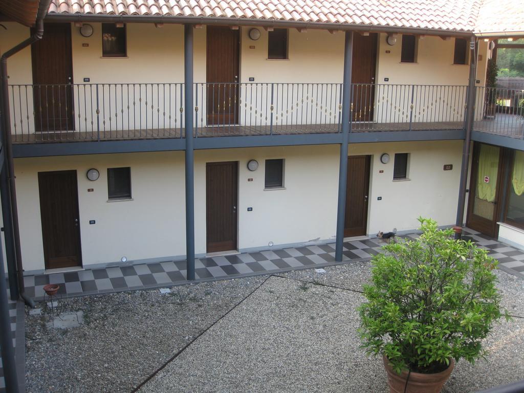 Albergo Giardino Sannazzaro de' Burgondi Luaran gambar